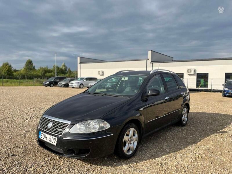 PARDUOTAS FIAT CROMA 1.9 l.