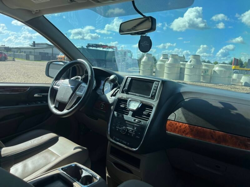 CHRYSLER TOWN & COUNTRY 3.6L