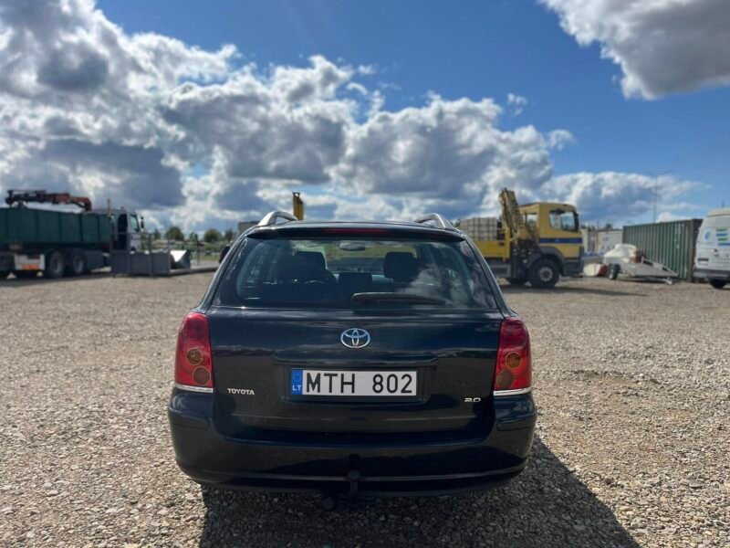 PARDUOTAS TOYOTA AVENSIS 2.0L