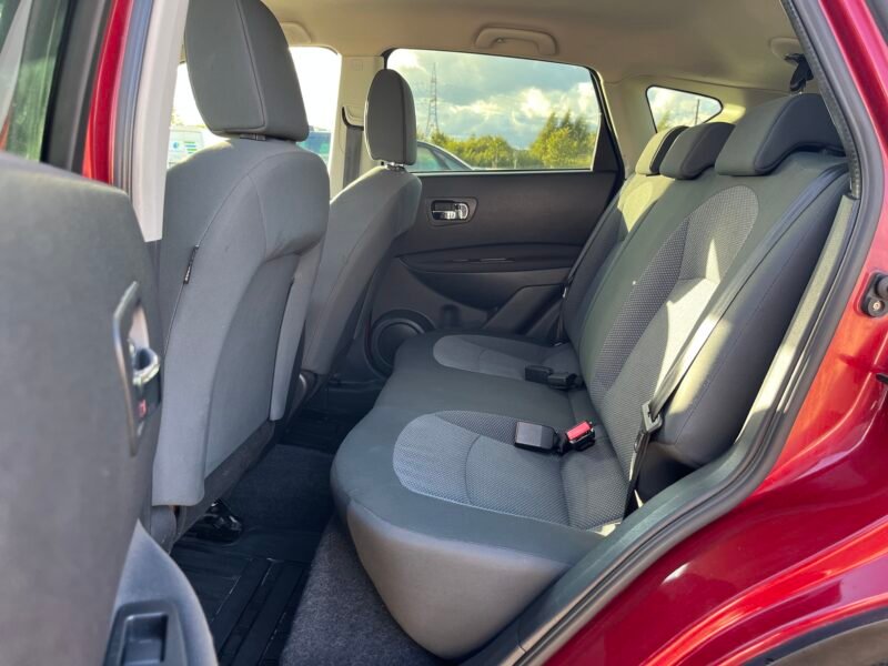 PARDUOTAS NISSAN QASHQAI 2L