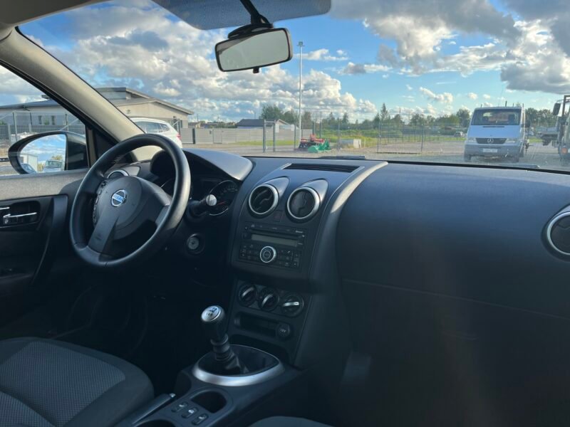 PARDUOTAS NISSAN QASHQAI 2L