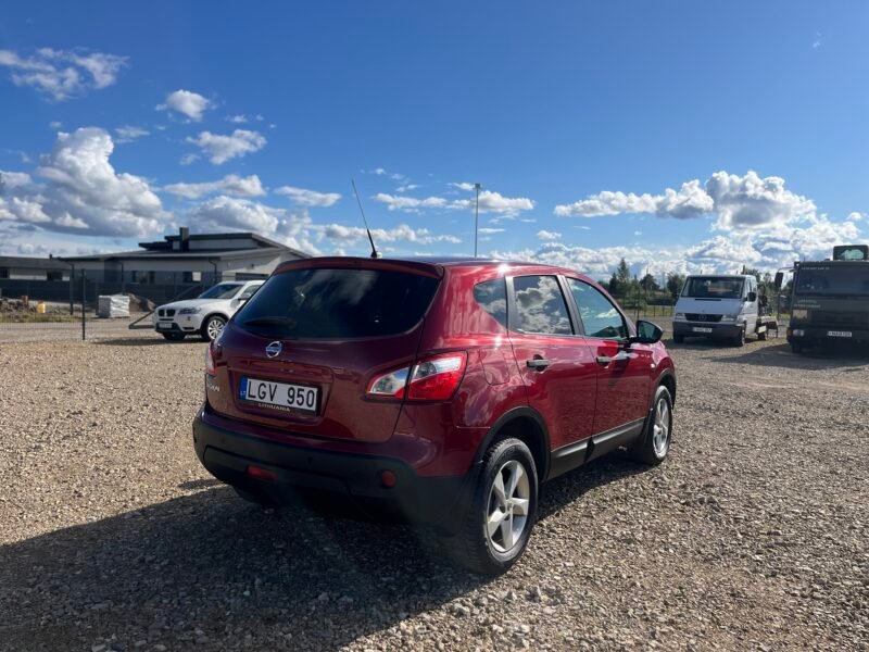 PARDUOTAS NISSAN QASHQAI 2L
