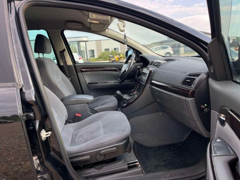 PARDUOTAS FIAT CROMA 1.9 l.