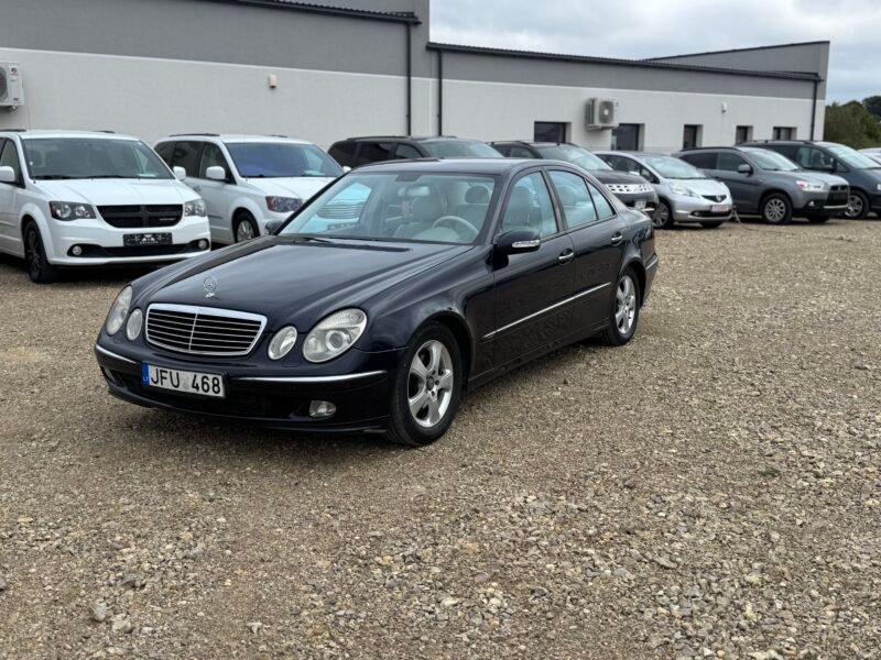 Mercedes Benz E220