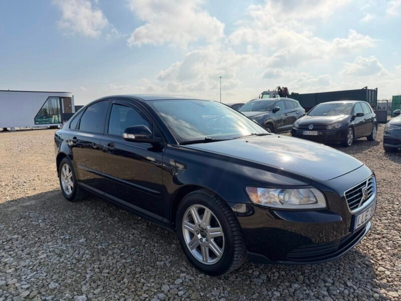 Volvo S40
