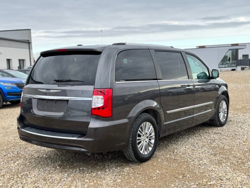 Chrysler Town & Country