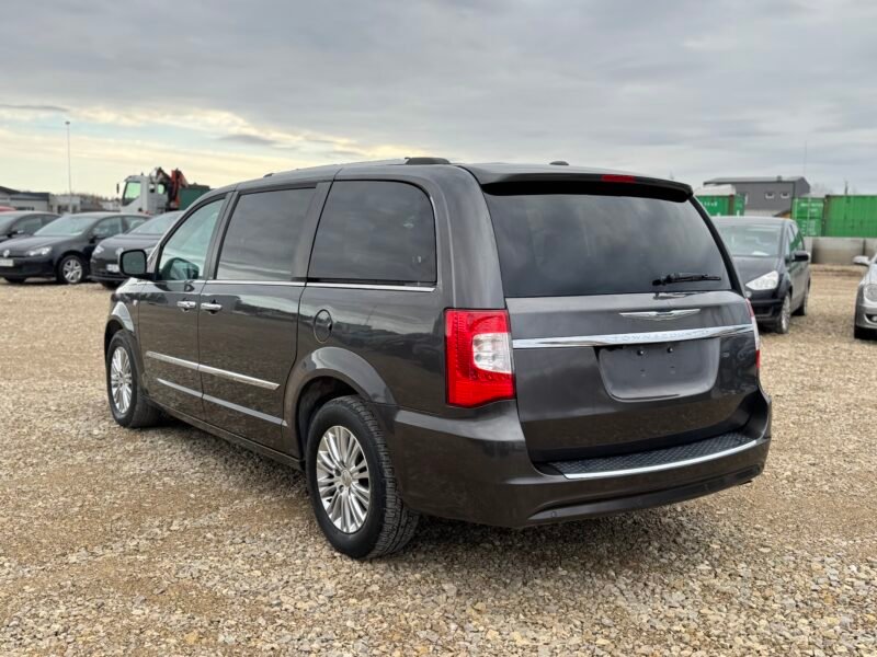 Chrysler Town & Country