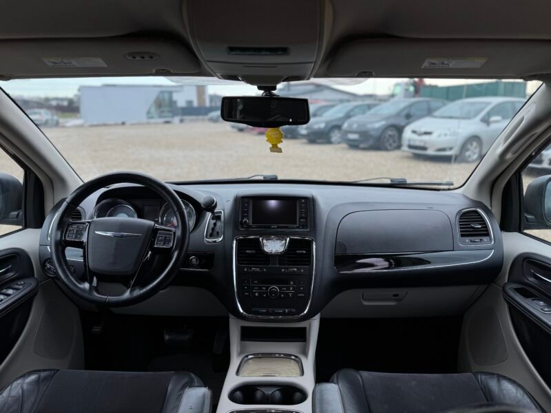 Chrysler Town & Country