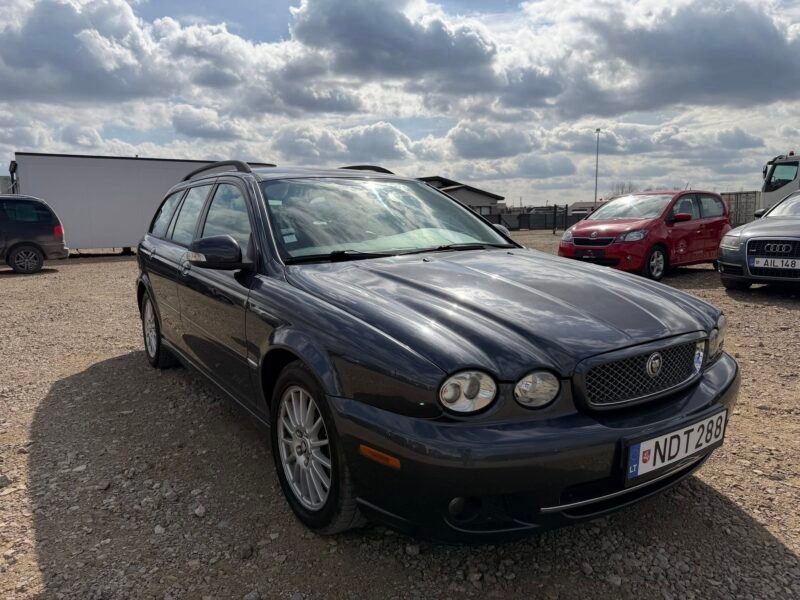 Jaguar X-Type