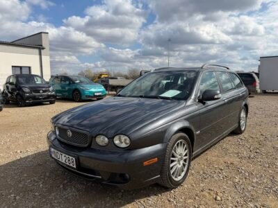 Jaguar X-Type