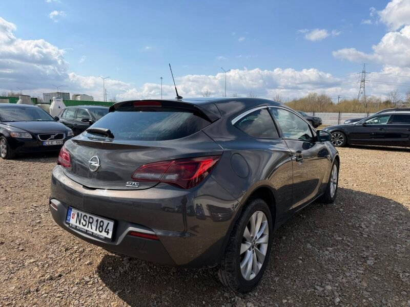 Opel Astra GTC