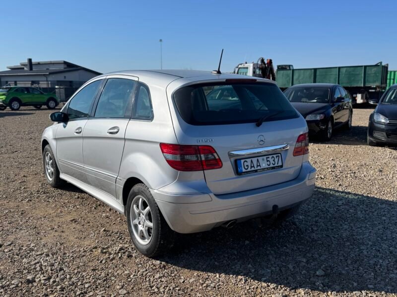 Mercedes-Benz B150