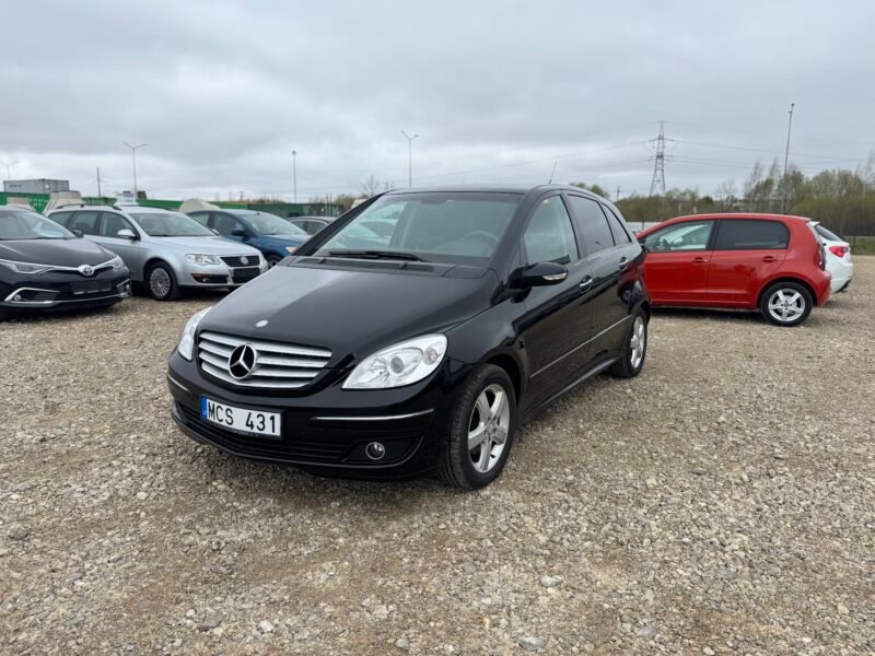 Mercedes-Benz B200