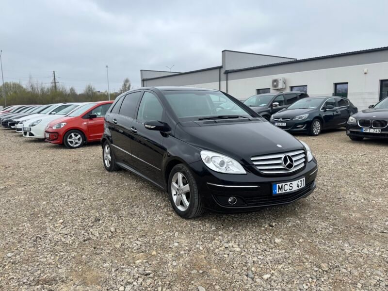 Mercedes-Benz B200