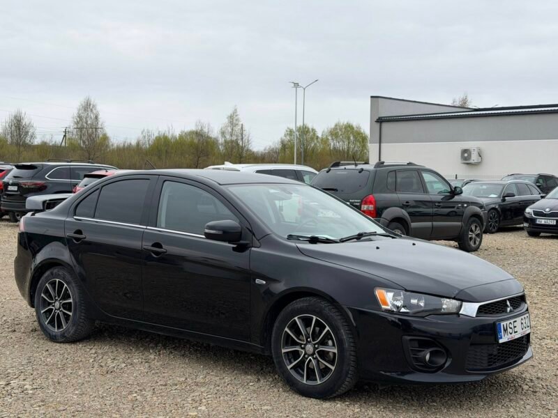 Mitsubishi lancer