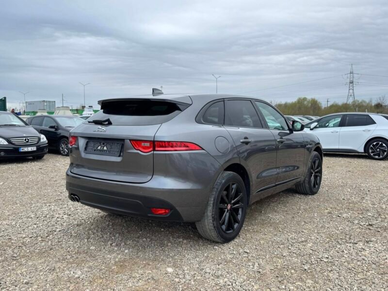 Jaguar F-Pace