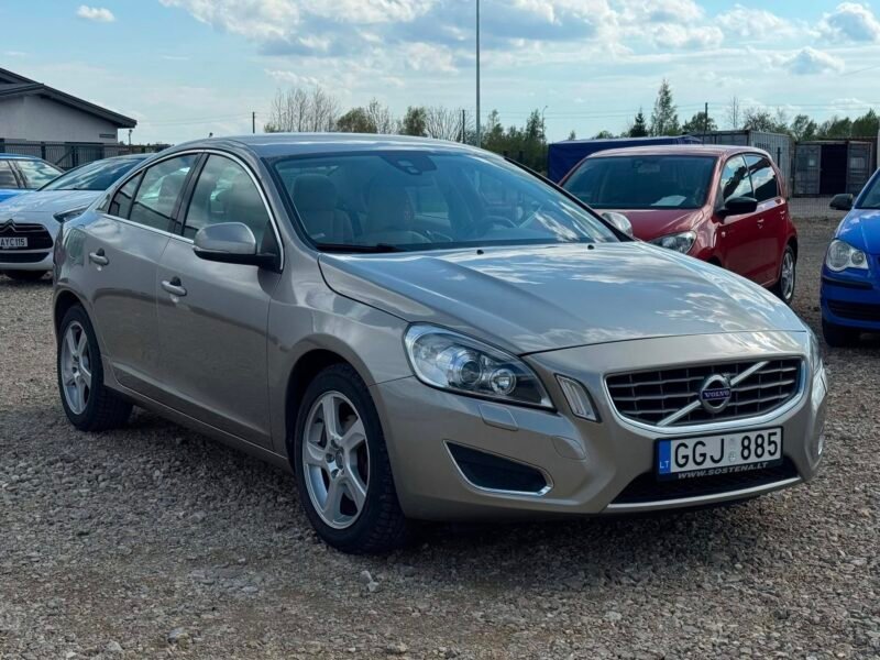 Volvo S60