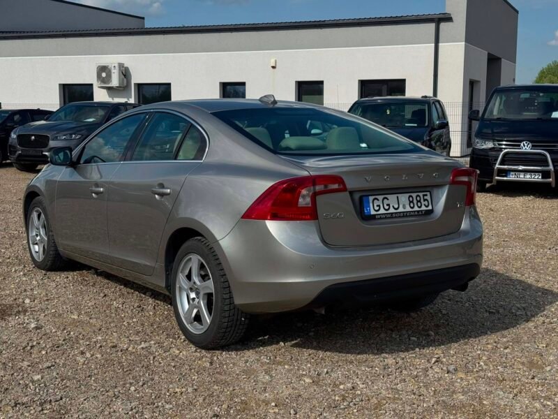Volvo S60