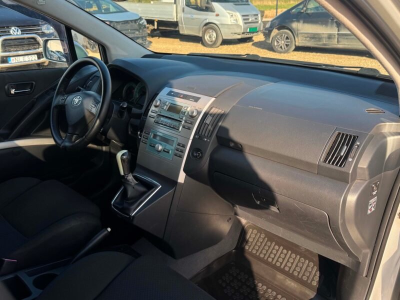 Toyota corolla verso