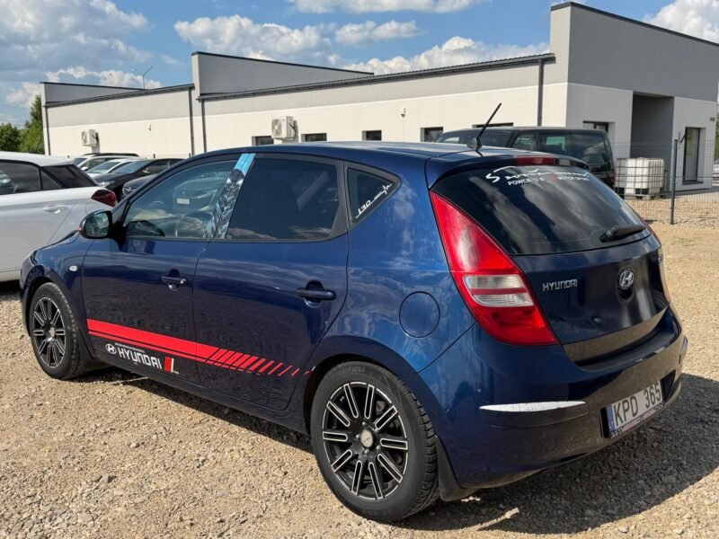 HYUNDAI I 30