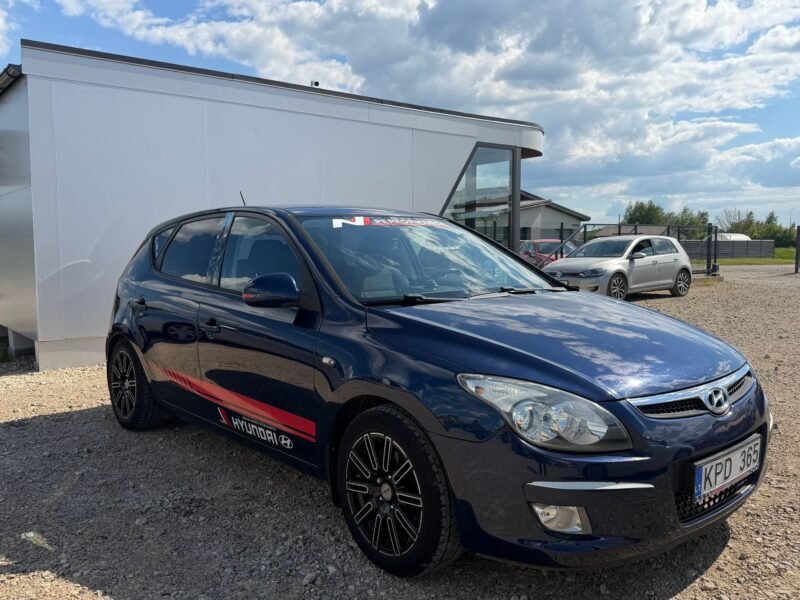 HYUNDAI I 30