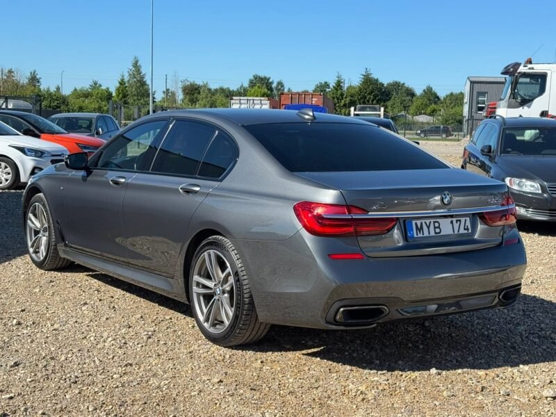 BMW 730