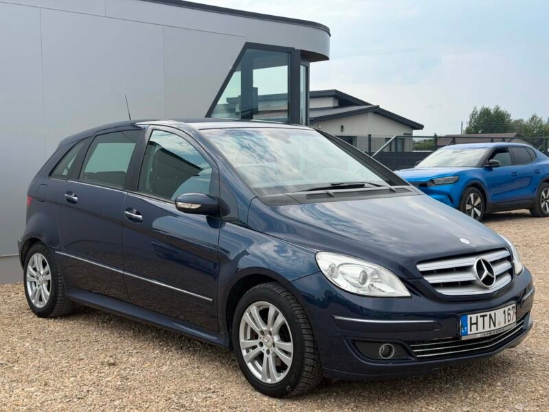 Mercedes-Benz B200