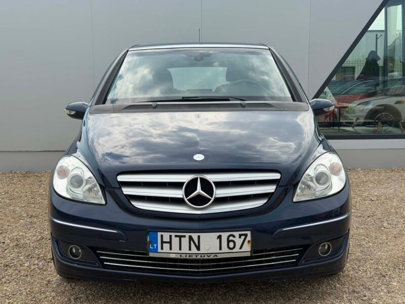 Mercedes-Benz B200