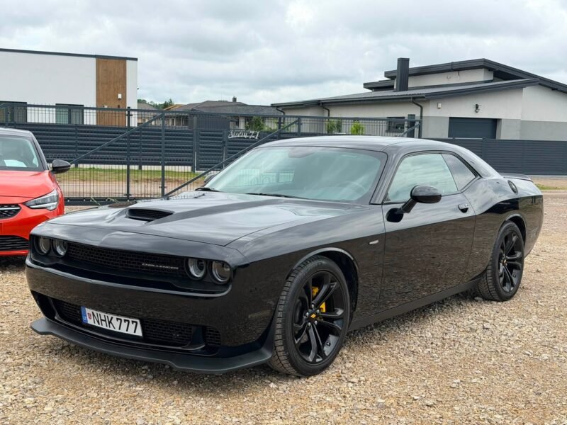 Dodge Challenger