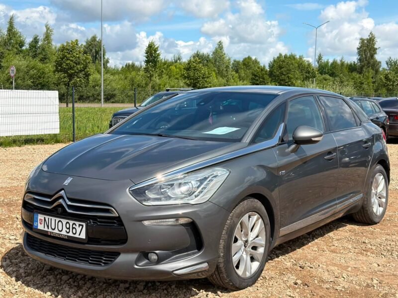 Citroen DS5