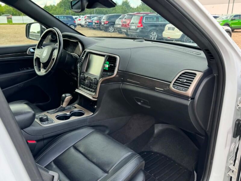 JEEP GRAND CHEROKKE
