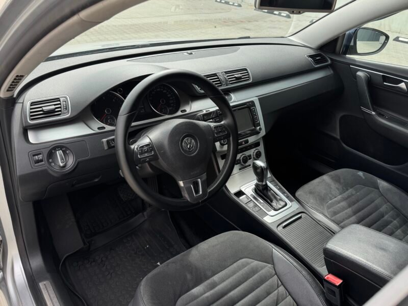 VW PASSAT