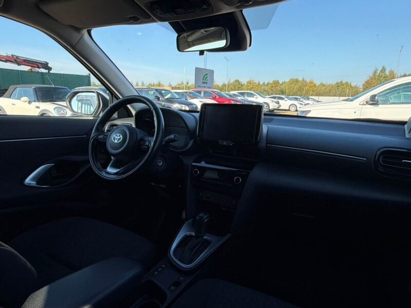 Toyota yaris cross